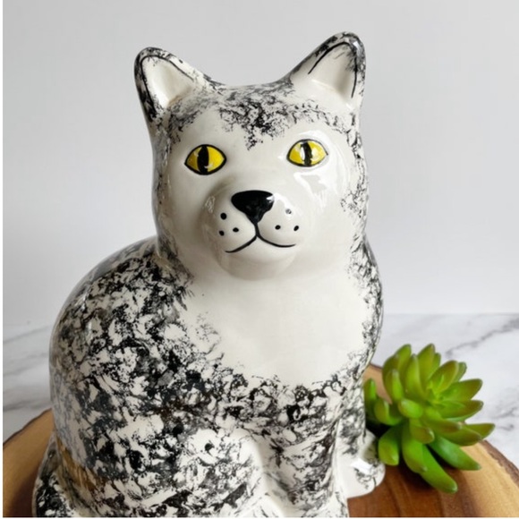 Cat White and Black Spongware Speckled Farmhouse Ceramic Cat - Picture 2 of 10